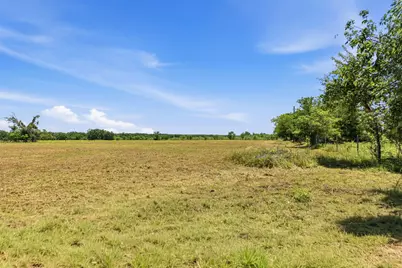 Tbd Metcalfe Street, Rockdale, TX 76567 - Photo 4