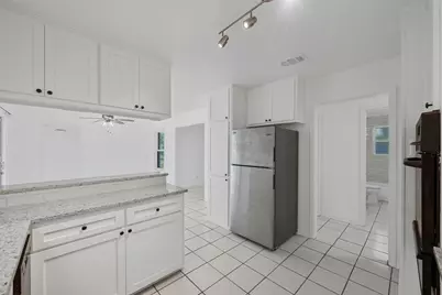 2409 Devonshire Drive, Austin, TX 78723 - Photo 10
