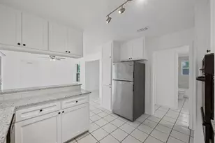 2409 Devonshire Dr, Austin, TX 78723 - Photo 10