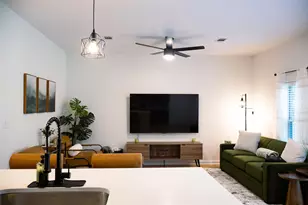 2505 Thornton Rd, Austin, TX 78704 - Photo 2