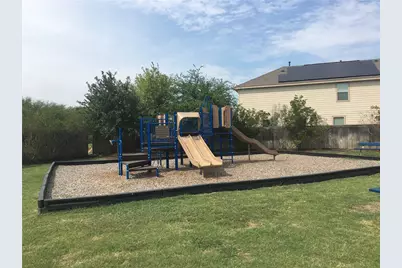 7005 Outfitter Drive, Austin, TX 78744 - Photo 12
