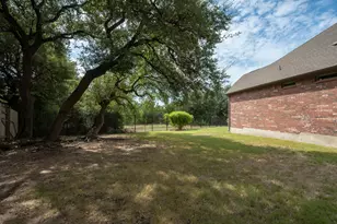 200 Lake Rim Cir, Georgetown, TX 78633 - Photo 36