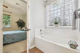 3804 Spyglass Cove, Round Rock, TX 78664 - Photo 12