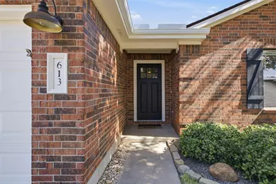 613 Glen Valley Lane, Leander, TX 78641 - Photo 2