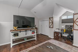 5608 Cougar Dr, Austin, TX 78745 - Photo 16