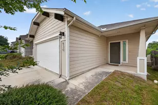 430 Twisted Oaks Ln, Buda, TX 78610 - Photo 2