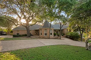 221 Camaro Way, San Marcos, TX 78666 - Photo 2