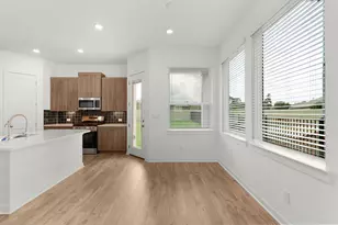 215 Flora Spgs Cv, Liberty Hill, TX 78642 - Photo 8