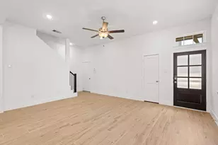 215 Flora Spgs Cv, Liberty Hill, TX 78642 - Photo 4