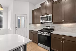 215 Flora Spgs Cv, Liberty Hill, TX 78642 - Photo 8