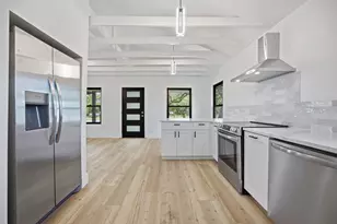 11013 Travis Dr, Jonestown, TX 78645 - Photo 12