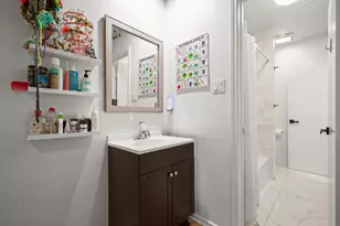 512 Eberhart Ln, Austin, TX 78745 - Photo 12