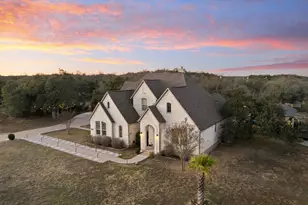 238 W Overlook Mountain Rd, Buda, TX 78610 - Photo 2