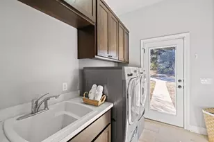 238 W Overlook Mountain Rd, Buda, TX 78610 - Photo 26