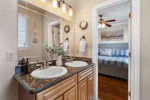 1402 Parker Ln, Austin, TX 78741 - Photo 14