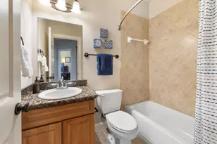 1402 Parker Ln, Austin, TX 78741 - Photo 16