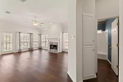 109 Riverview Drive, Georgetown, TX 78628 - Photo 8