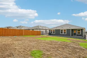 9421 Buckstitch Saddle Dr, Austin, TX 78724 - Photo 36