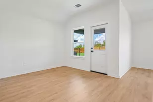 9421 Buckstitch Saddle Dr, Austin, TX 78724 - Photo 6