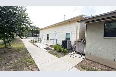 1201 S Mays Street, Round Rock, TX 78664 - Photo 4