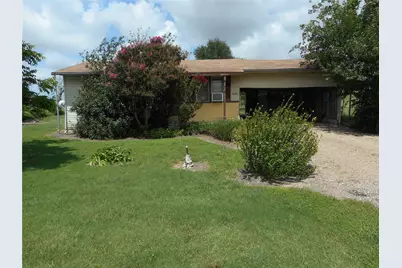 1900 S Main Street, Taylor, TX 76574 - Photo 1
