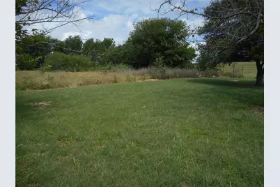 1900 S Main Street, Taylor, TX 76574 - Photo 12