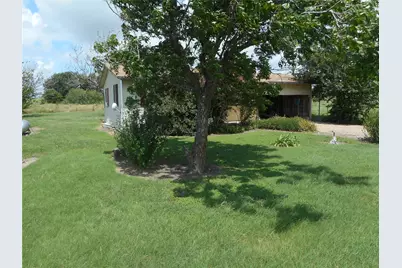 1900 S Main Street, Taylor, TX 76574 - Photo 2