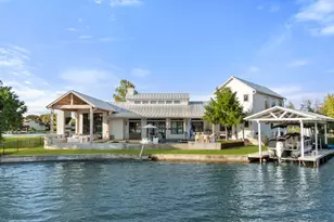 703 Woodland Hills Dr, Granite Shoals, TX 78654 - Photo 2