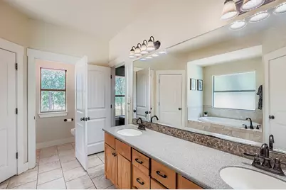 100 Quarry Springs Drive, San Marcos, TX 78666 - Photo 18