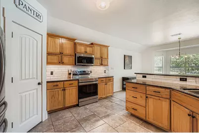 100 Quarry Springs Drive, San Marcos, TX 78666 - Photo 10