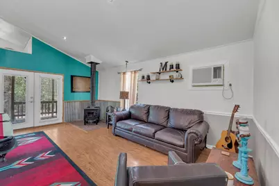 928 Moccasin Trail, La Grange, TX 78945 - Photo 10