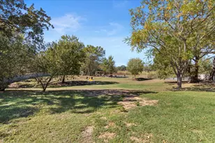 376 Alta Vista Dr, Bastrop, TX 78602 - Photo 34