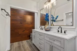 376 Alta Vista Dr, Bastrop, TX 78602 - Photo 16