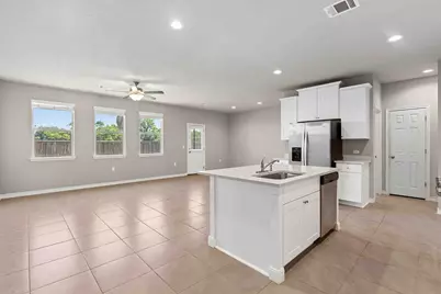 11724 Saddle Rock Drive, Austin, TX 78725 - Photo 4