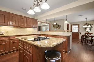 601 Maplewood Cir, Pflugerville, TX 78660 - Photo 10