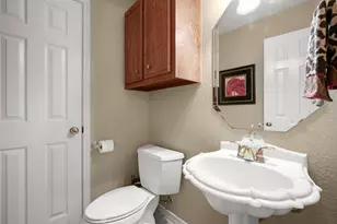 601 Maplewood Cir, Pflugerville, TX 78660 - Photo 16