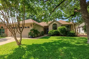 313 Heritage Hills Dr, Fredericksburg, TX 78624 - Photo 1