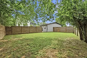 1406 Camelot Cir, Austin, TX 78745 - Photo 30