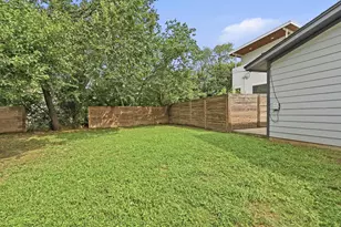 1406 Camelot Cir, Austin, TX 78745 - Photo 34