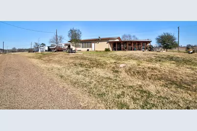 1017 US Highway 87 E, Smiley, TX 78159 - Photo 26
