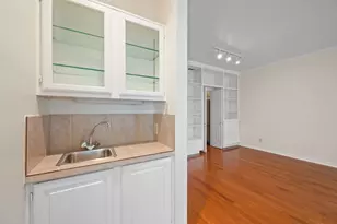 1741 Spyglass Dr, Austin, TX 78746 - Photo 10