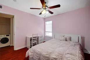 1010 W 23rd St, Austin, TX 78705 - Photo 6