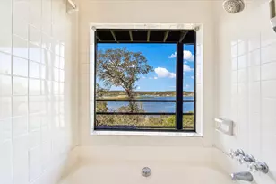 501 Coventry Rd, Spicewood, TX 78669 - Photo 16