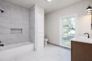 701 Oakwood Ln, Dripping Springs, TX 78620 - Photo 28