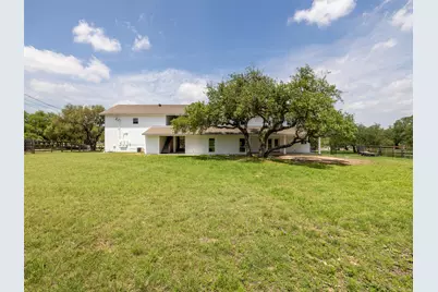 701 Oakwood Lane, Dripping Springs, TX 78620 - Photo 32
