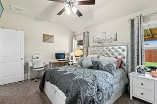 113 Reagor Dr, Taylor, TX 76574 - Photo 4