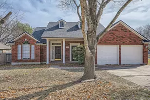 811 Canyon Bend Rd, Pflugerville, TX 78660 - Photo 1