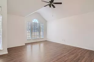 811 Canyon Bend Rd, Pflugerville, TX 78660 - Photo 2