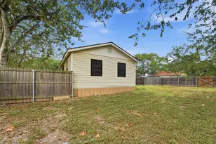 1904 Dreyer Ln, Gonzales, TX 78629 - Photo 26