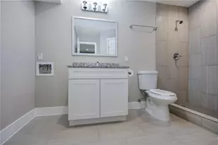 935 La Posada Dr, Austin, TX 78752 - Photo 18